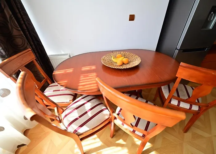 Vacation Apartment With Free Parking